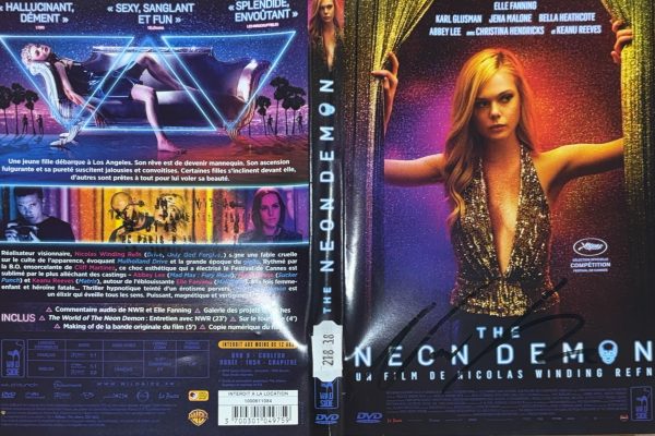 The Neon Demon - Jaquette signée par Nicolas Winding Refn
